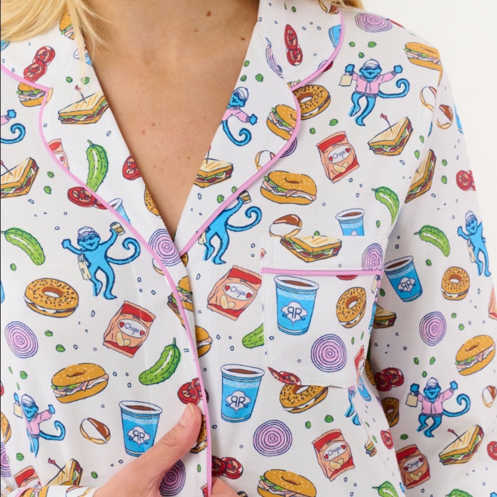 NWT Roller Rabbit New York Nosh Long Sleeve Polo PJ Set - Picture 2 of 4